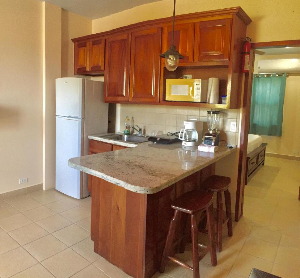 Pura Vida Inn 库尔克岛 外观 照片